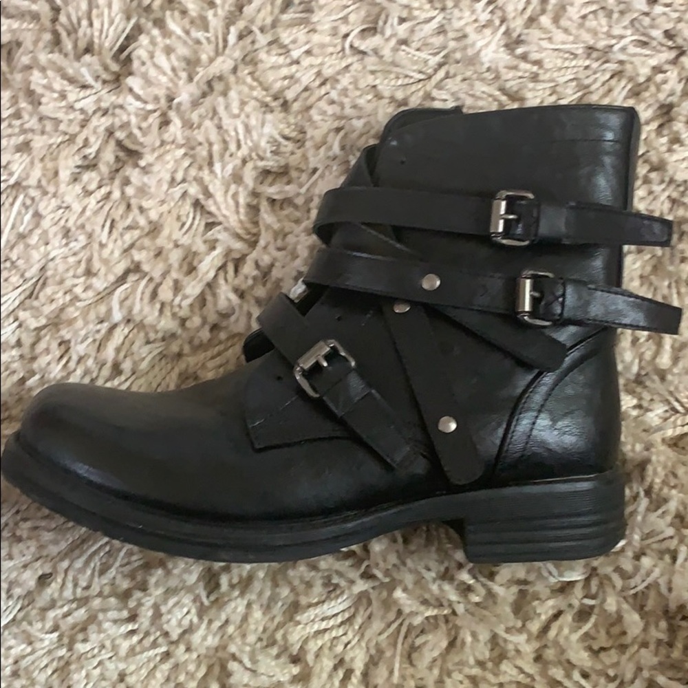 nasty gal size 7 boots